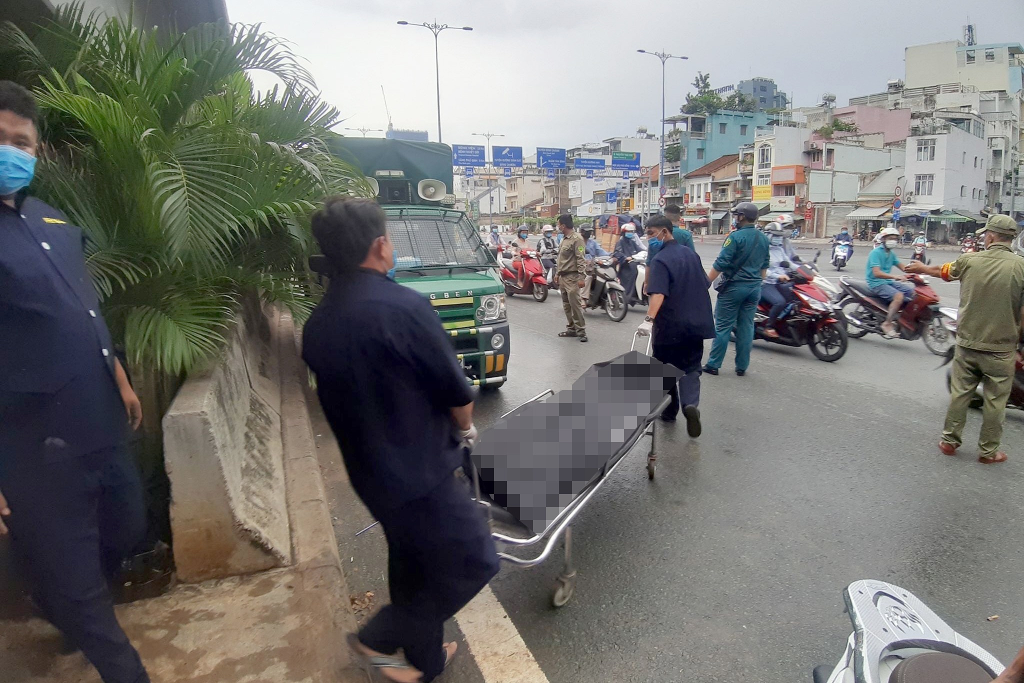 nhay kenh Ben Nghe anh 1