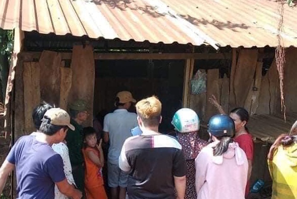 hai chi em chet duoi anh 1