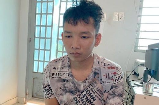 chem lia chan thieu nien anh 1