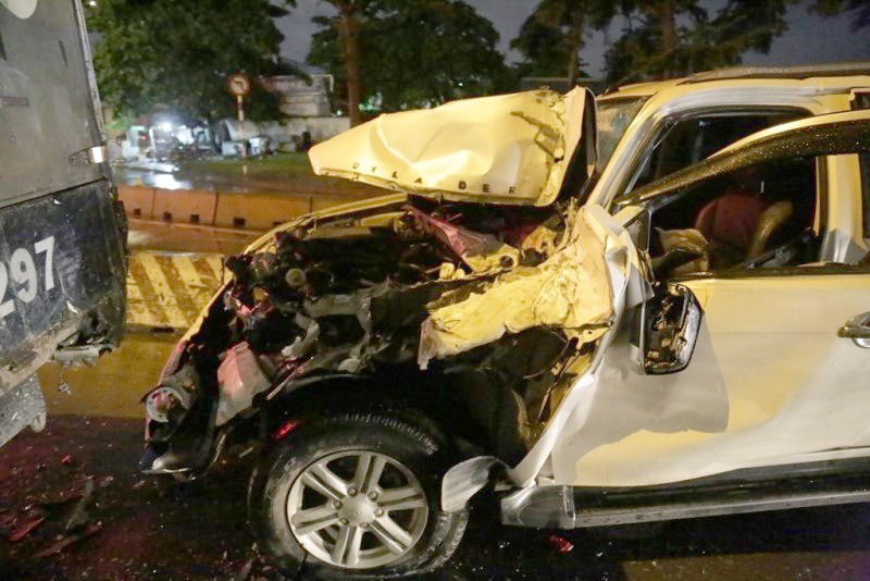 Oto 7 cho tong nhieu xe cho den do o TP.HCM hinh anh