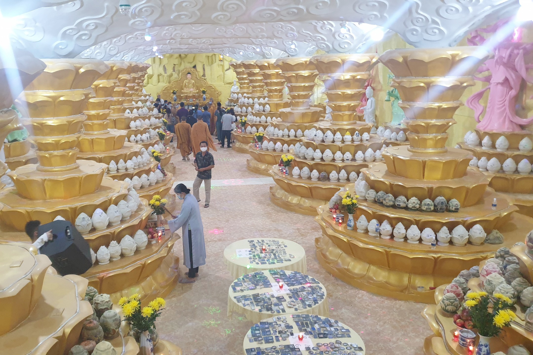 tro cot chua Ky Quang 2 anh 1