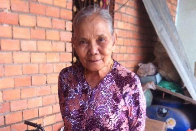 Cu ba 79 tuoi mat tich cung 12 chi vang hinh anh