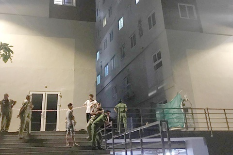 Be trai roi tu tang 8 chung cu o TP.HCM hinh anh