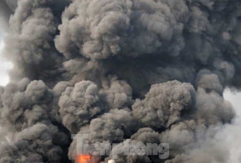 Chay trong KCN Hiep Phuoc, khoi boc ngun ngut hinh anh