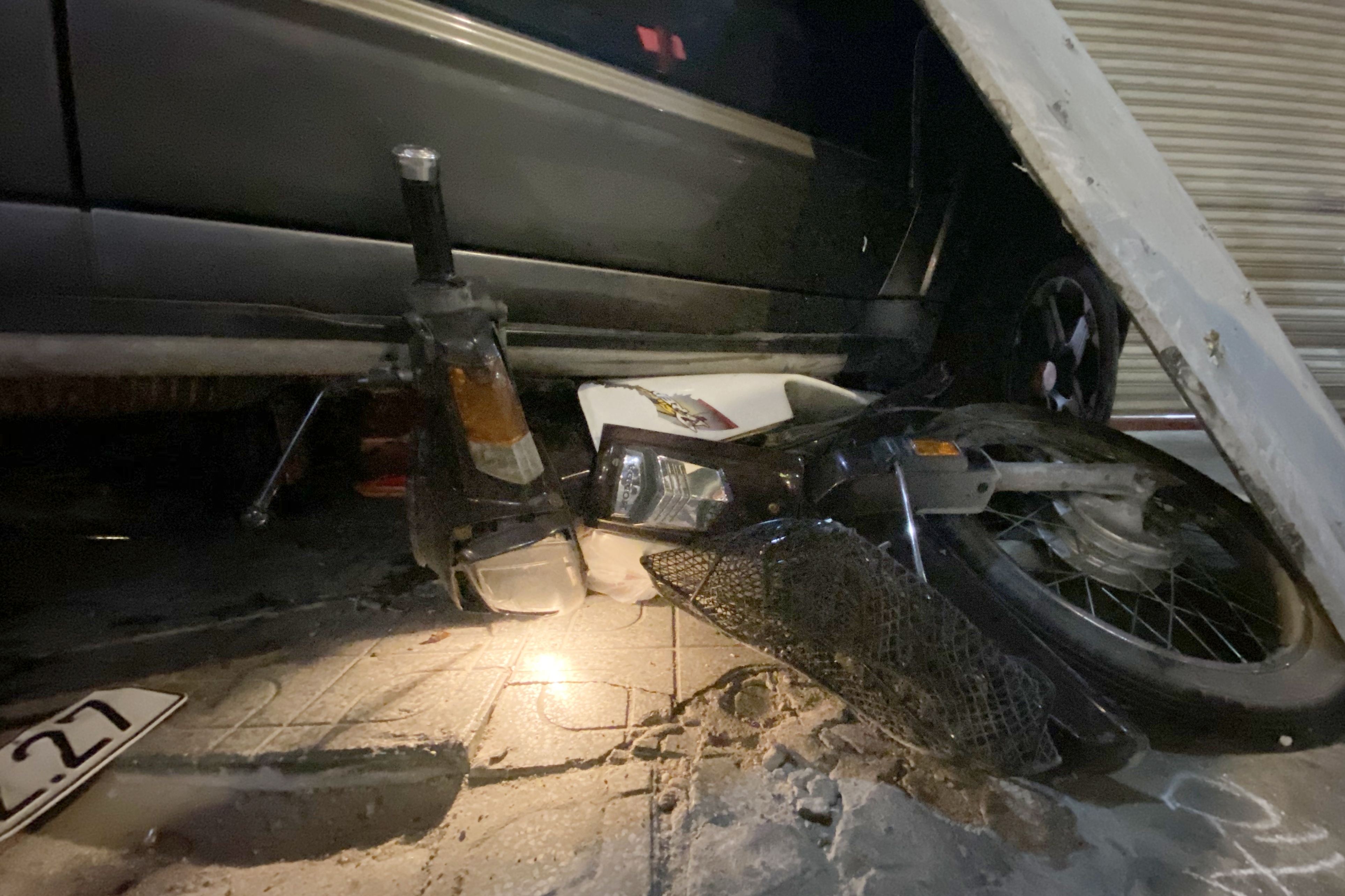 oto tong nhieu xe may o TP.HCM anh 2