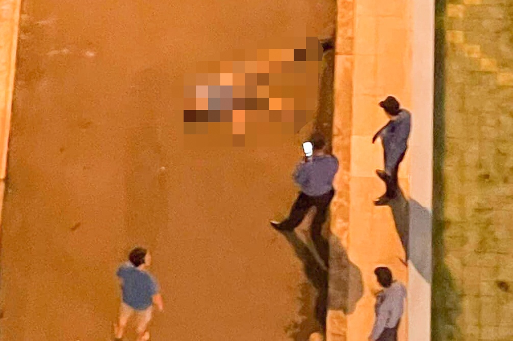 Nam thanh nien tu vong do roi tu chung cu cao tang o TP.HCM hinh anh