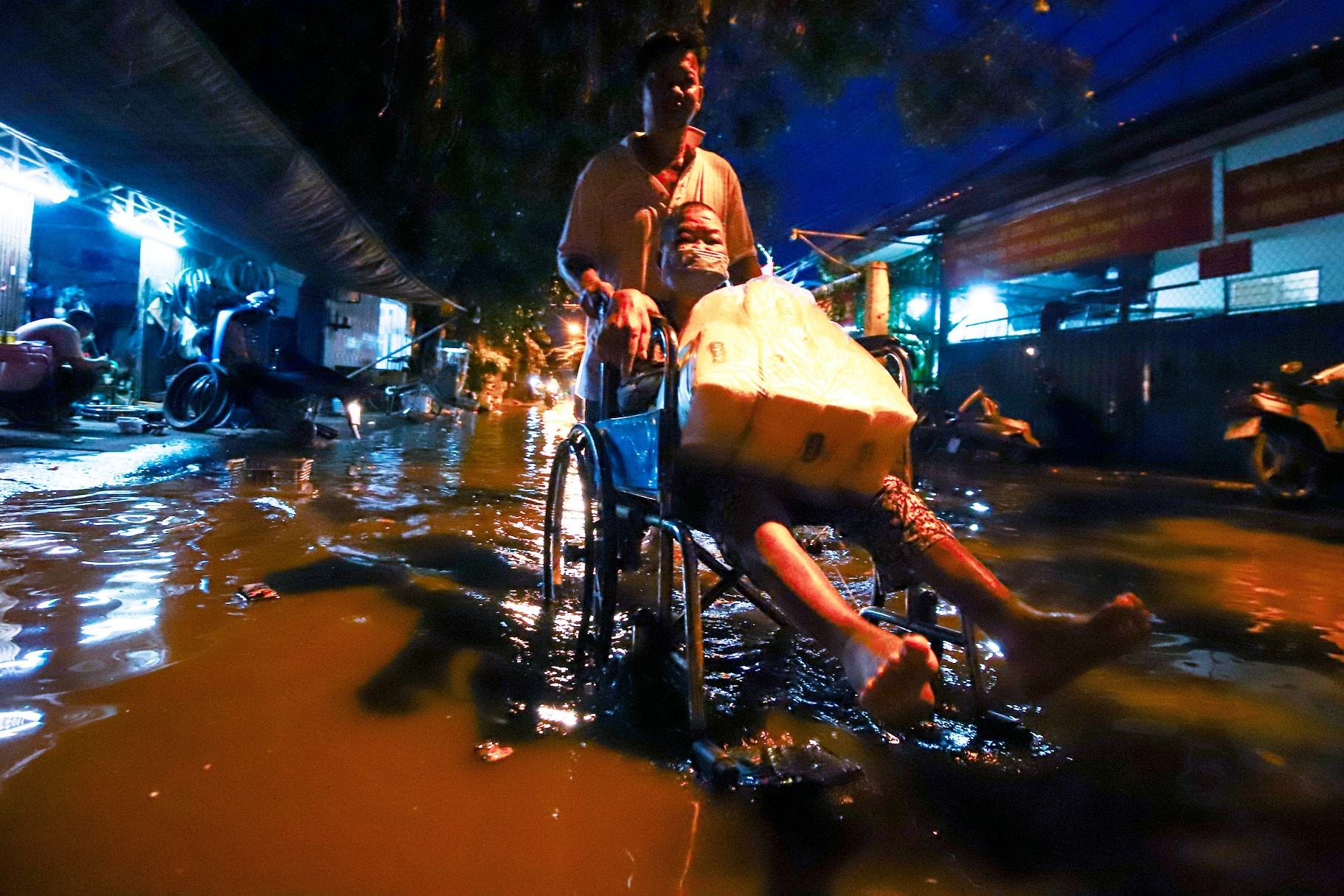 ngap nuoc Dinh Ann Tai anh 1
