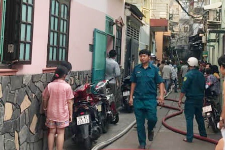 chay nha 2 tang anh 1