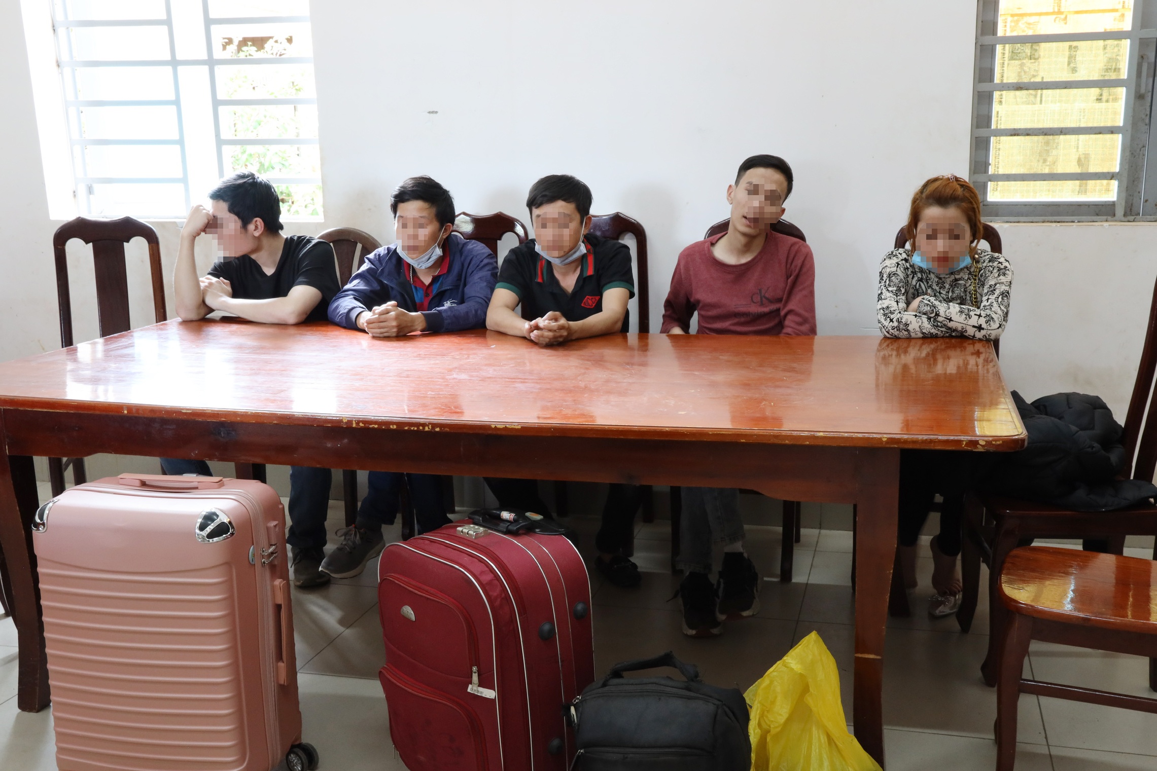 vượt biên trái phép ảnh 1 vuot bien trai phep anh 1