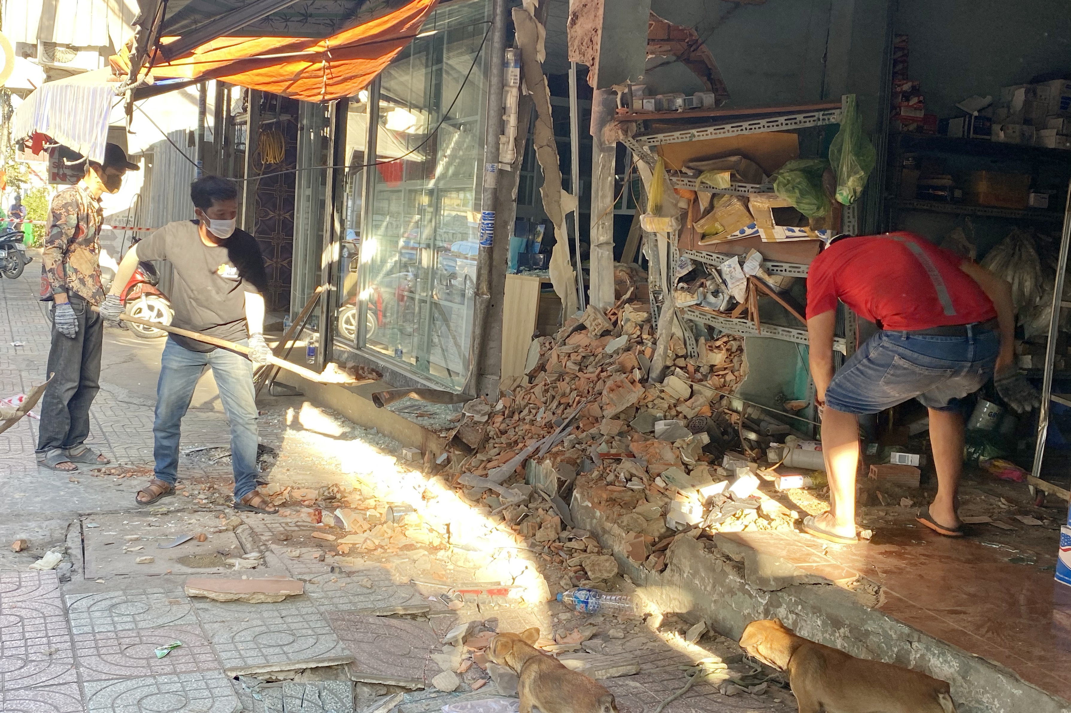 container tong sap nha anh 7