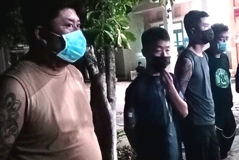 Tay Ninh dua 32 nguoi Trung Quoc di cach ly hinh anh