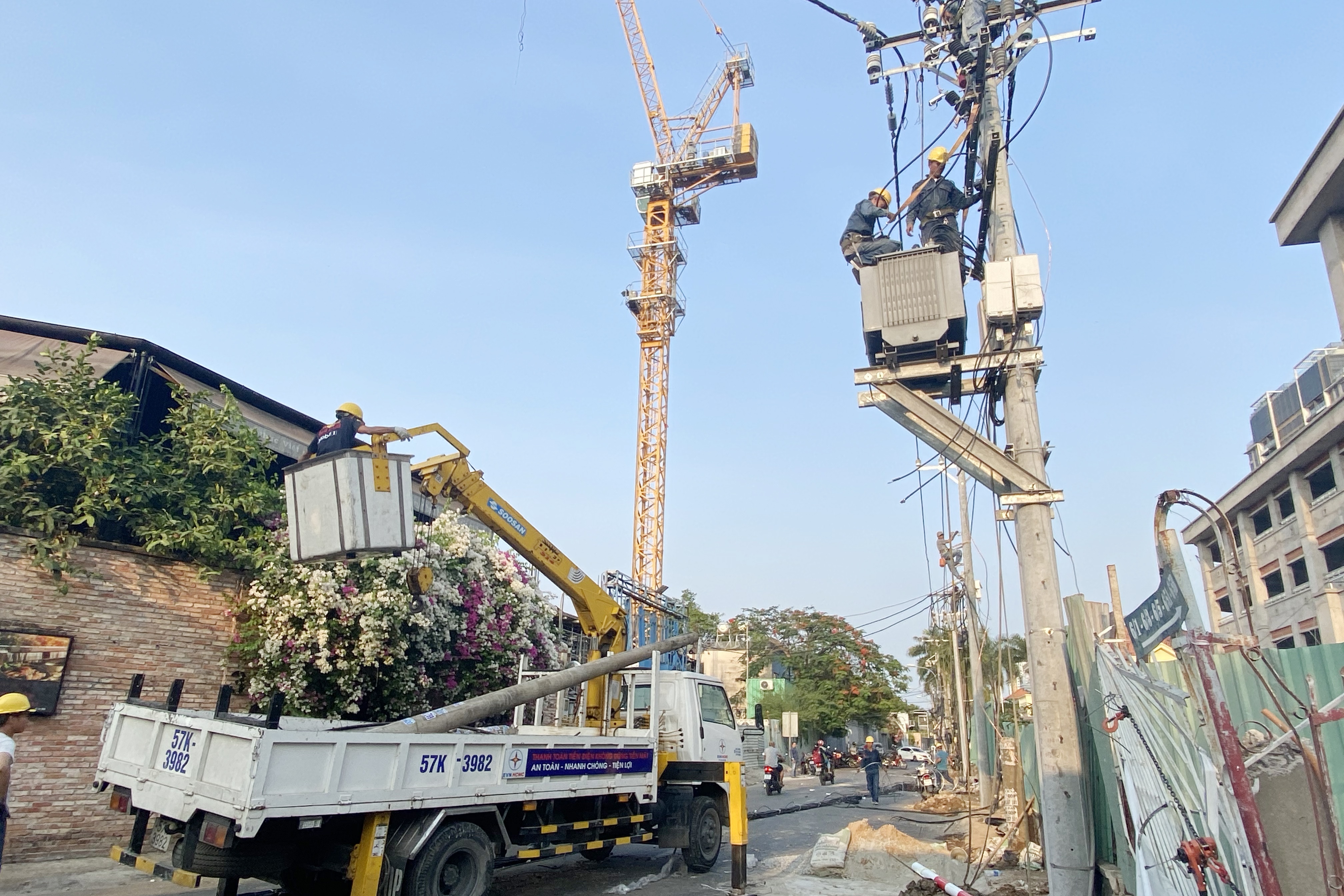 oto tong nga tru dien anh 1