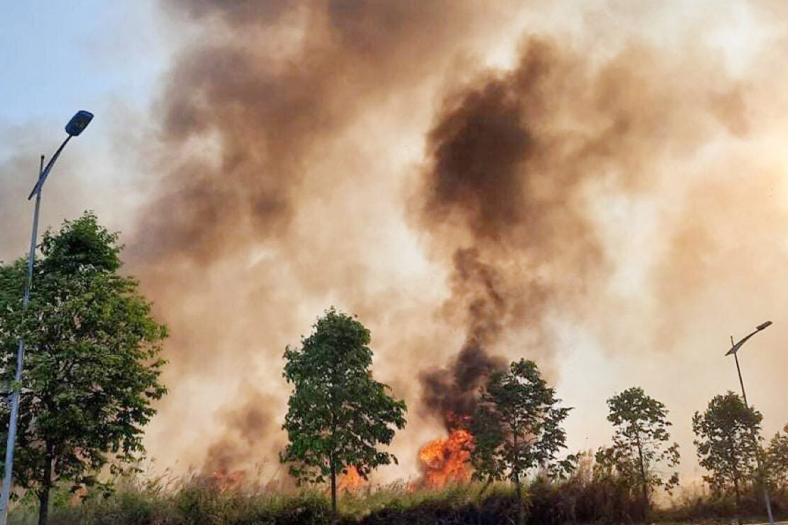 Dam co kho boc chay, uy hiep khu dan cu o TP Thu Duc hinh anh