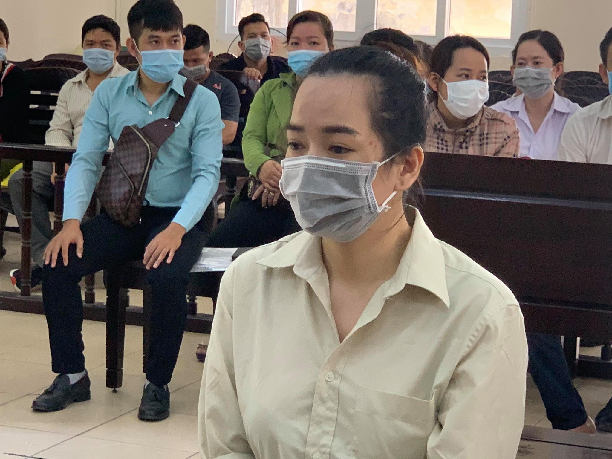 Nguoi phu nu chiem doat gan 100 ty linh an chung than hinh anh