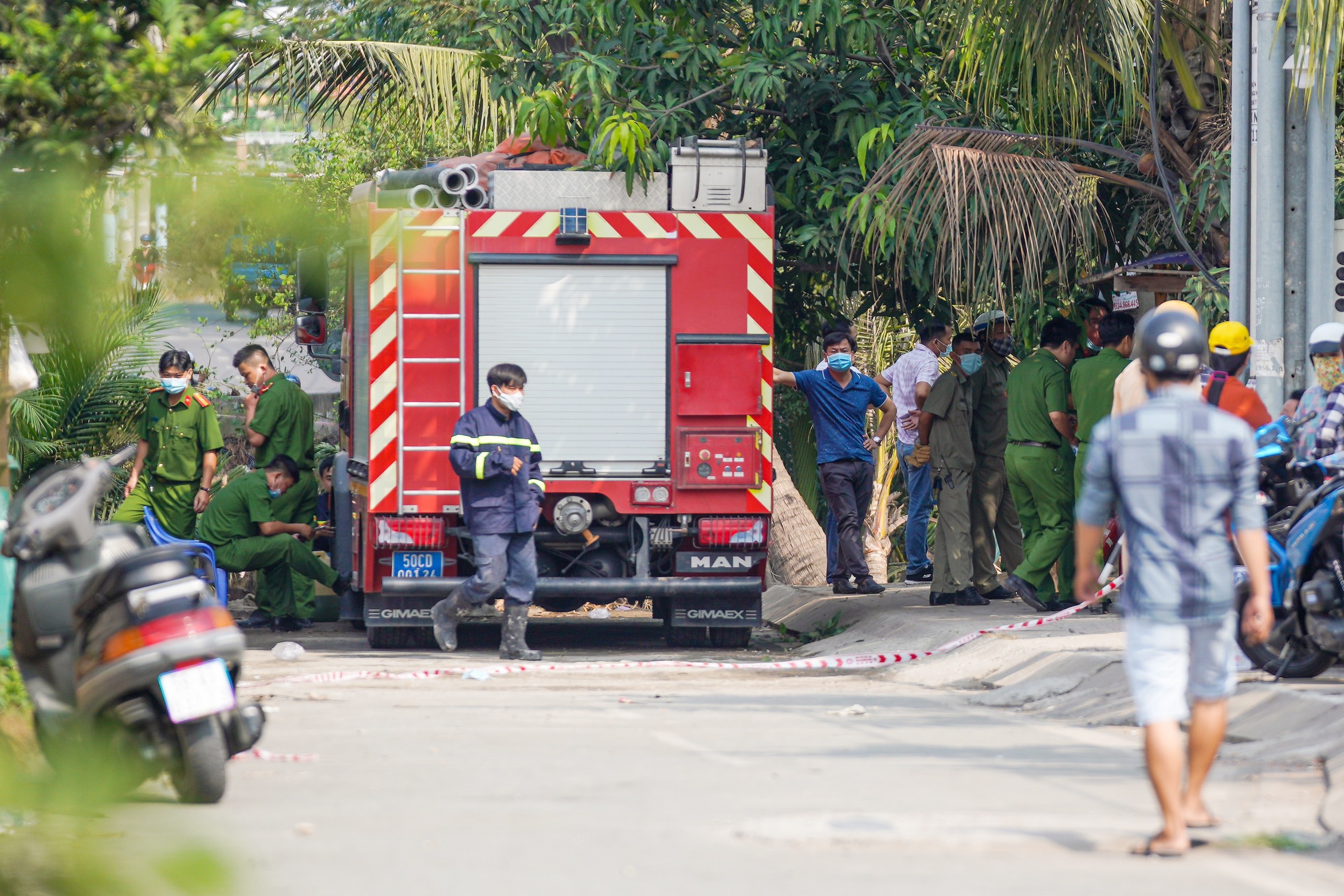 chay nha 6 nguoi chet anh 2