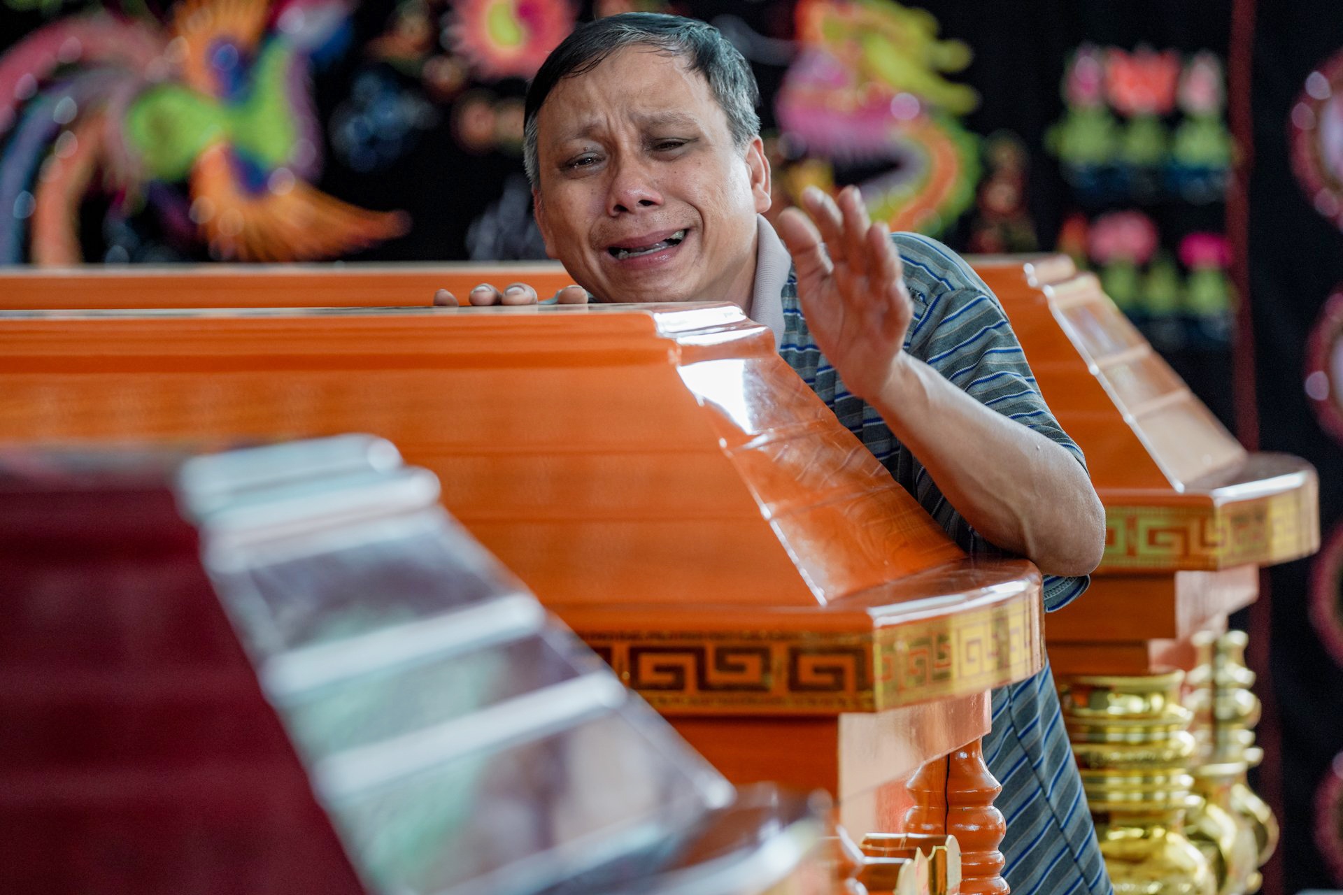 Nguoi than nga quy truoc 6 co quan tai hinh anh