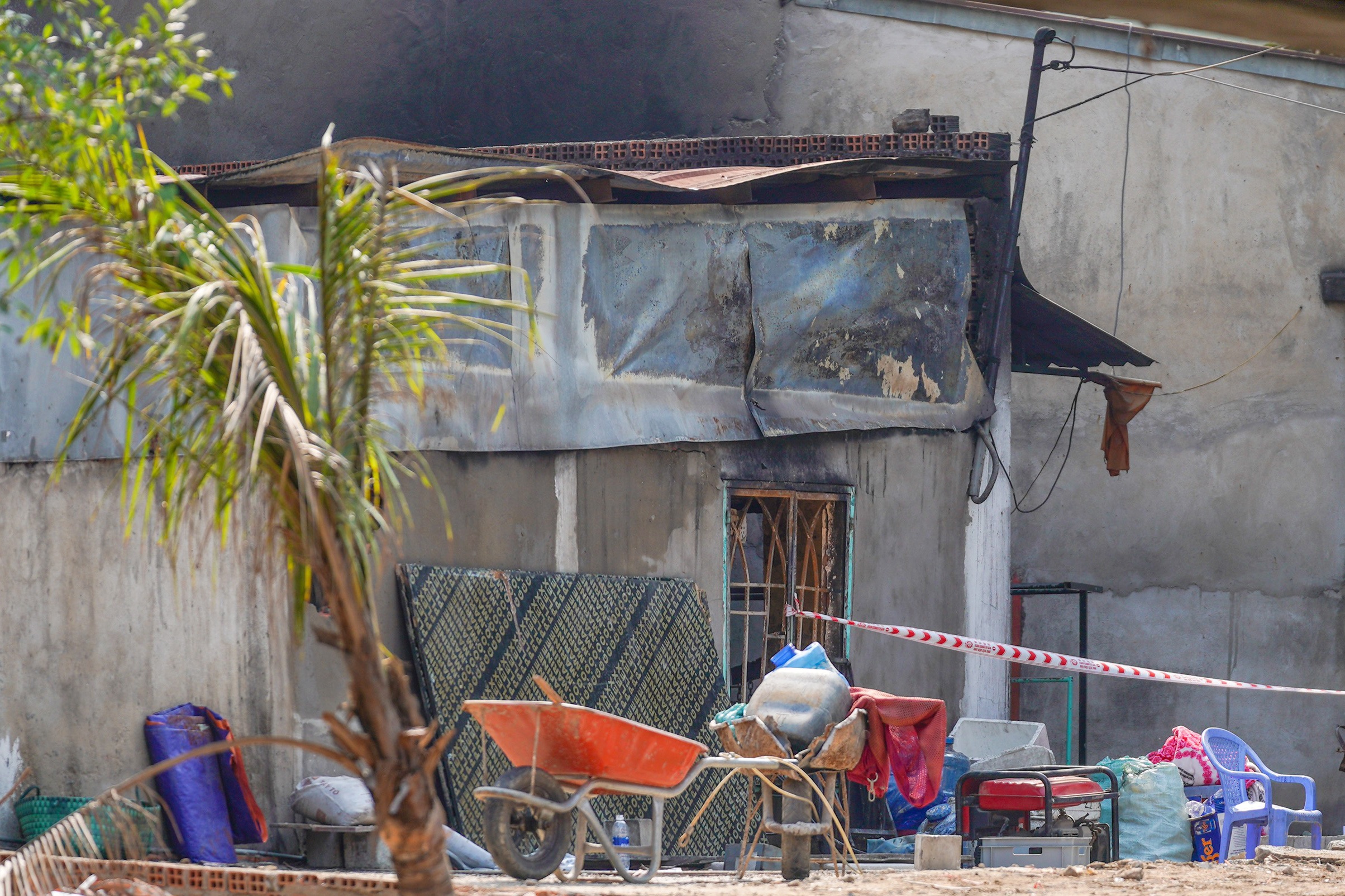 chay nha 6 nguoi chet anh 6