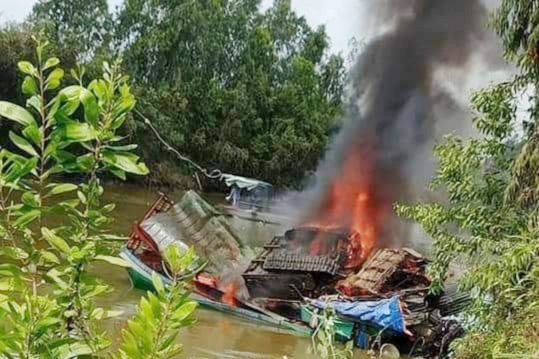 No gas tren sa lan, mot nguoi chet hinh anh