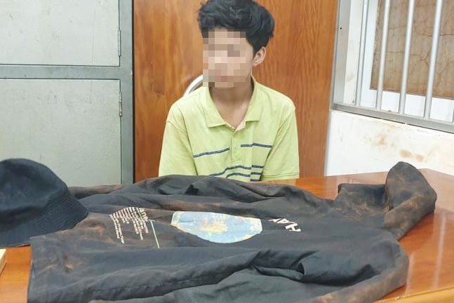 danh nu sinh bat tinh anh 1