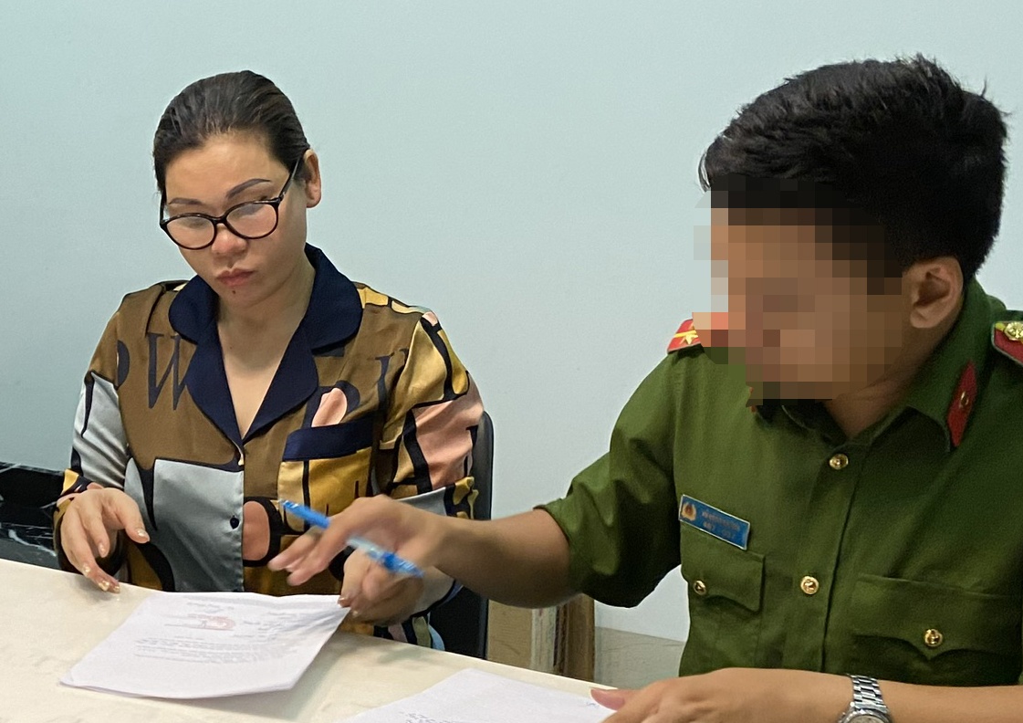 Kham xet nha cua nguoi phu nu cho dai gia Thien 'Soi' vay nang lai hinh anh