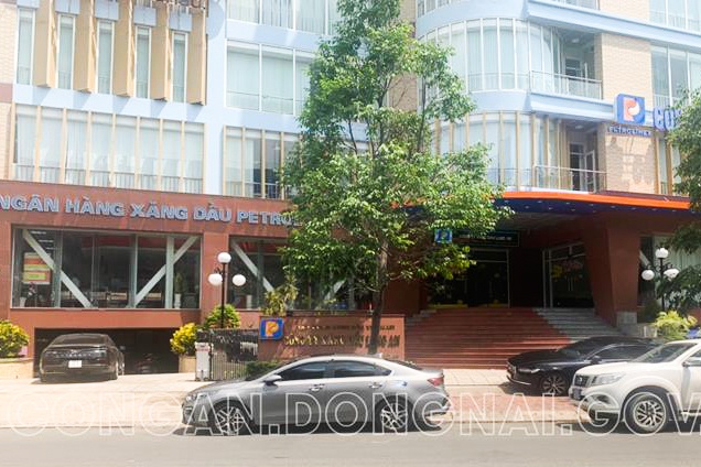 xăng dầu giả ở Đồng Nai ảnh 1 xang dau gia o Dong Nai anh 1