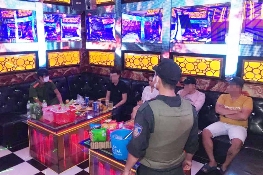 ma túy trong quán karaoke ảnh 1 ma tuy trong quan karaoke anh 1