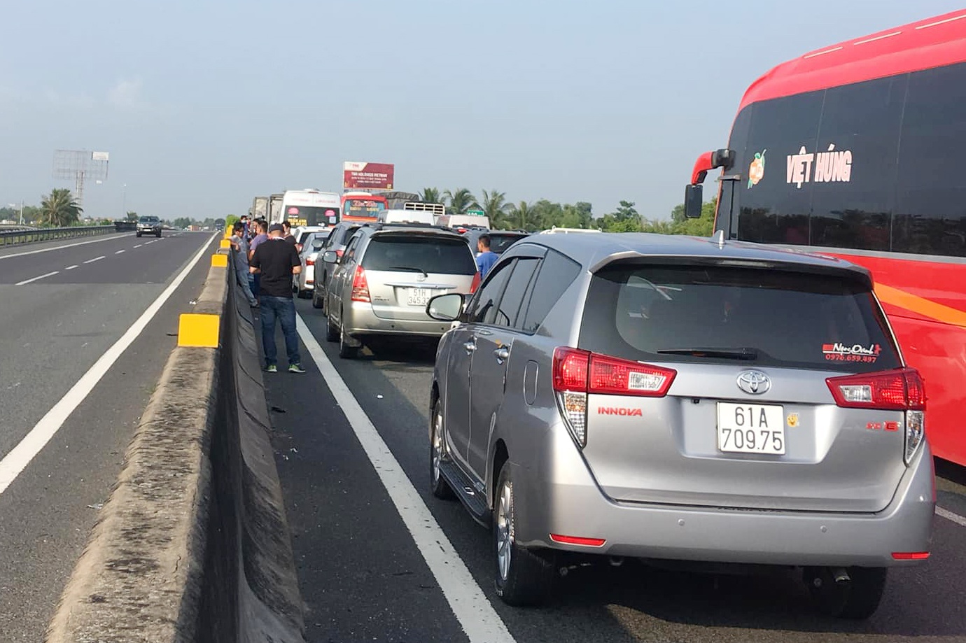 un tac cao toc Trung Luong anh 1