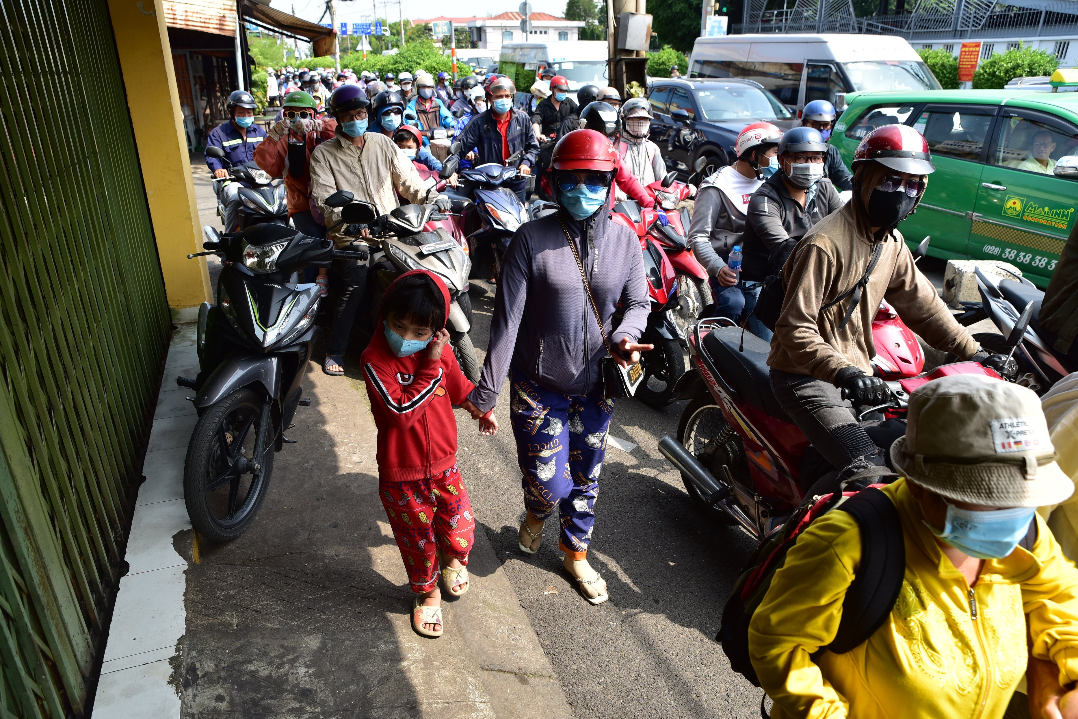 ket xe pha Cat Lai anh 7