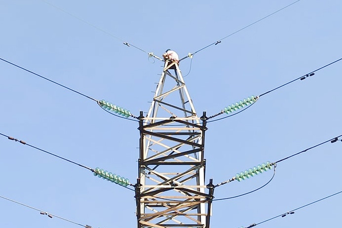 lao cot dien co thu anh 1