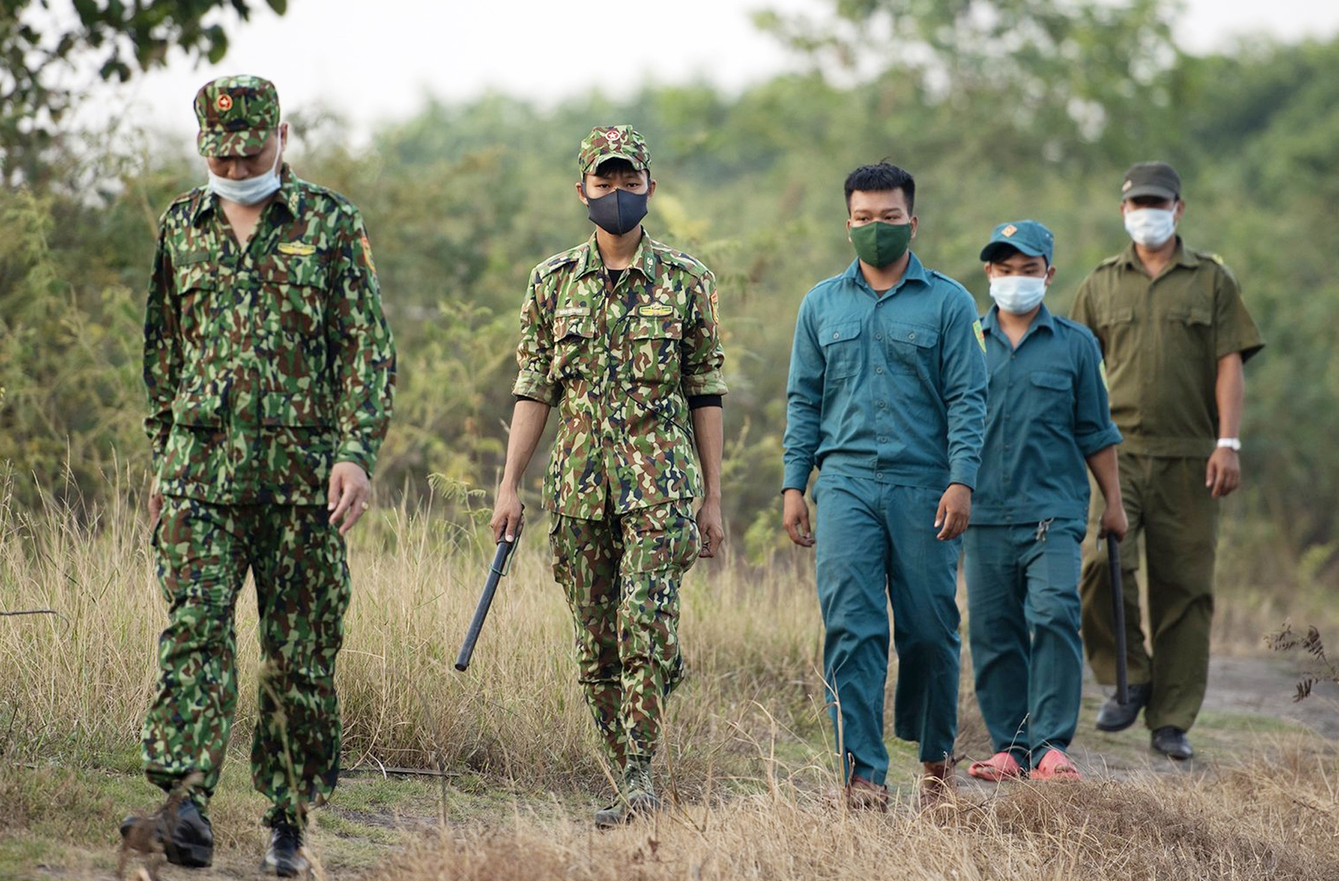 cam nhap canh tuyen bien gioi anh 1