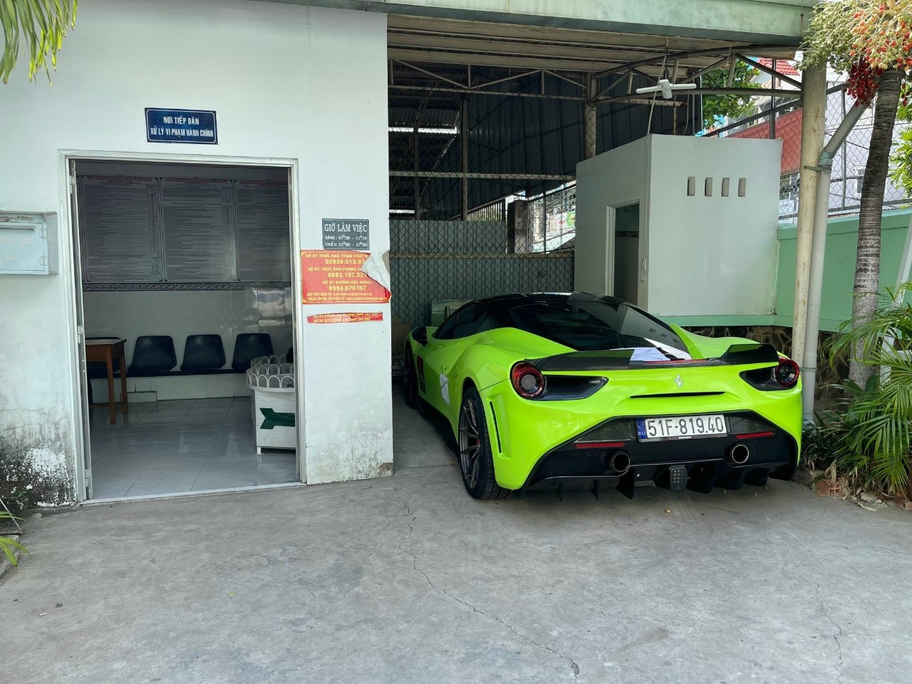 cau sieu xe Ferrari anh 2