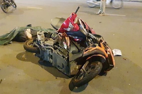 Nghi can giat dien thoai o TP.HCM tu vong hinh anh