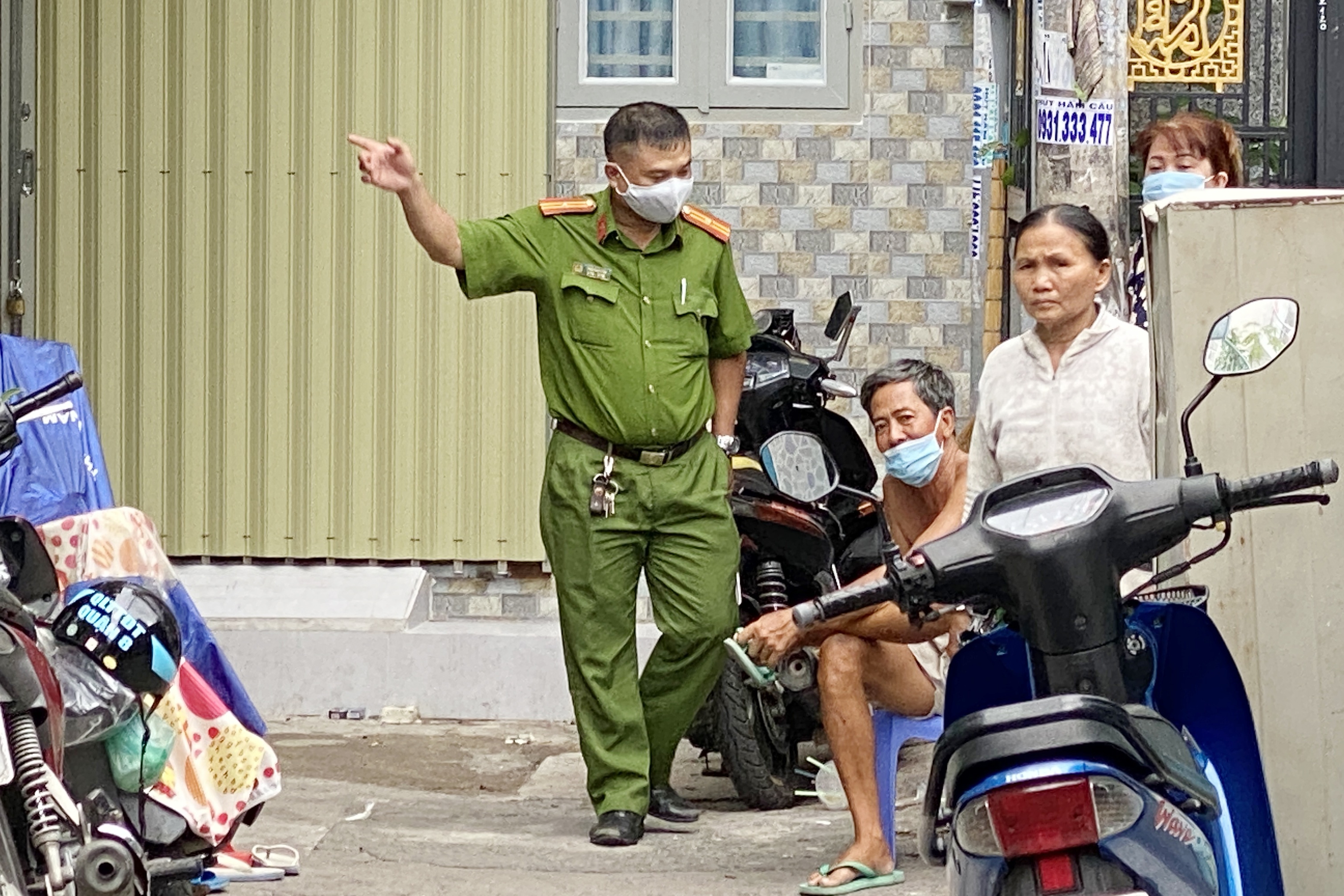 nha sap xuong kenh Te anh 1