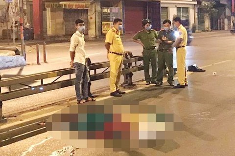 Va cham xe ben o TP Thu Duc, nam thanh nien tu vong hinh anh