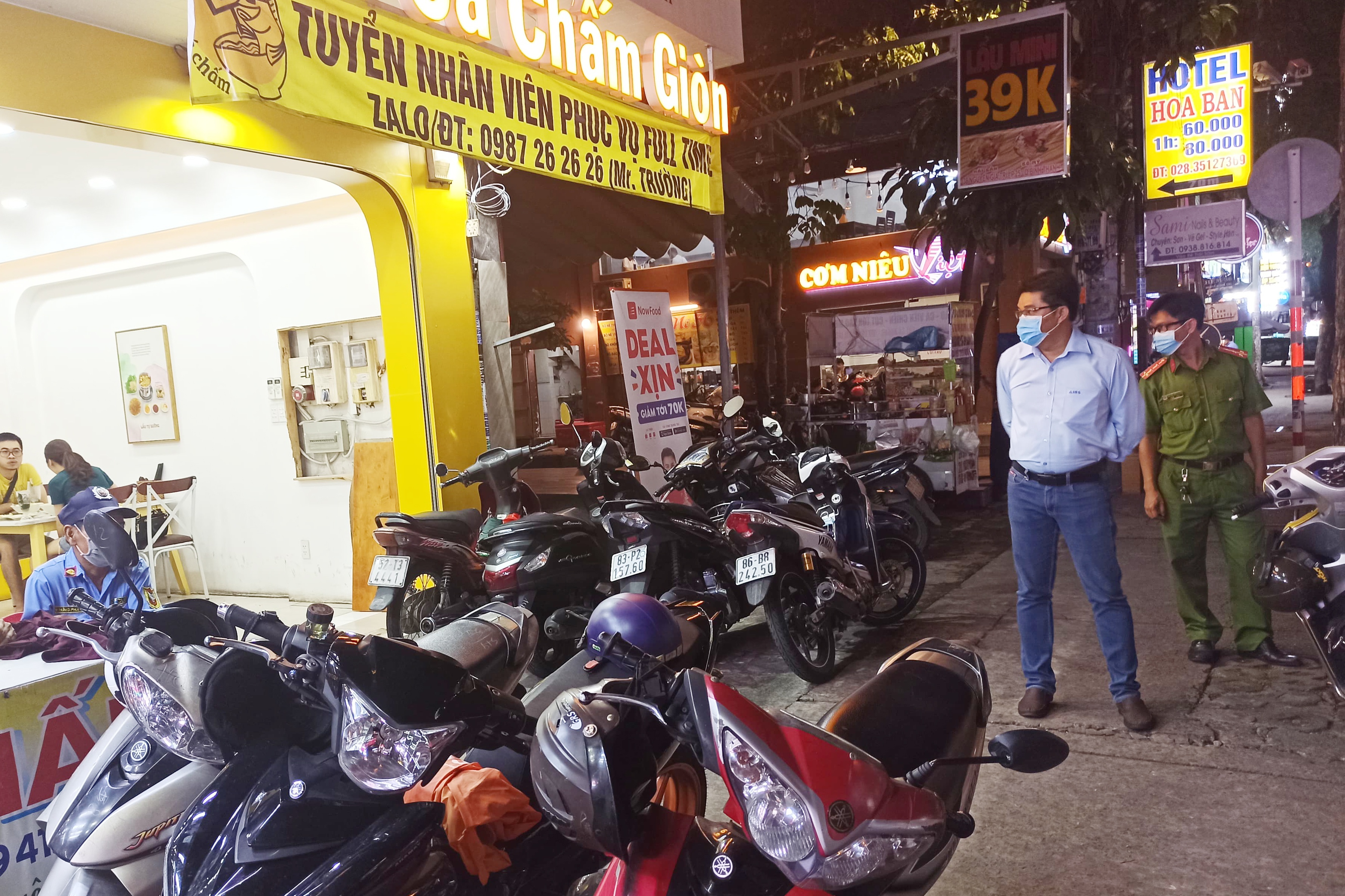 Vi pham phong dich, 3 co so kinh doanh o TP.HCM bi phat gan 50 trieu hinh anh