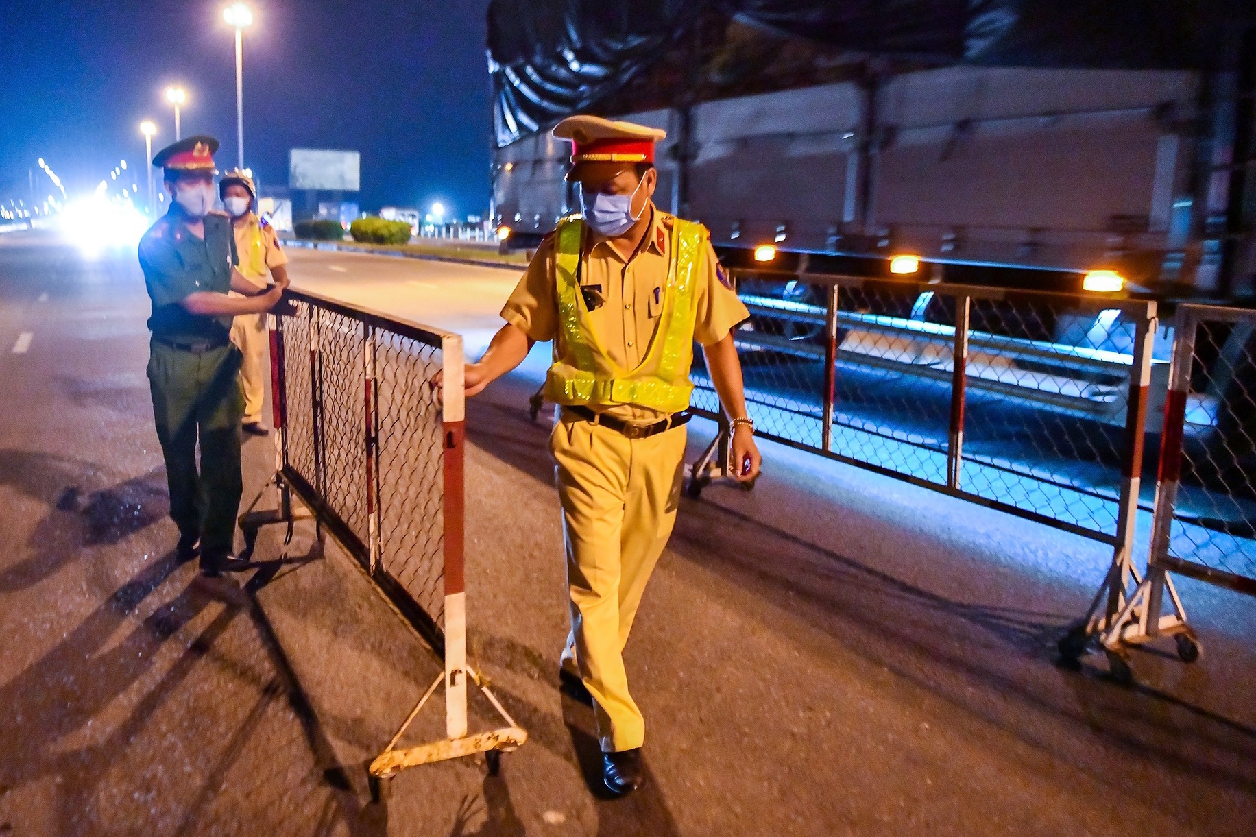 Tai xe phai co dien thoai thong minh anh 1