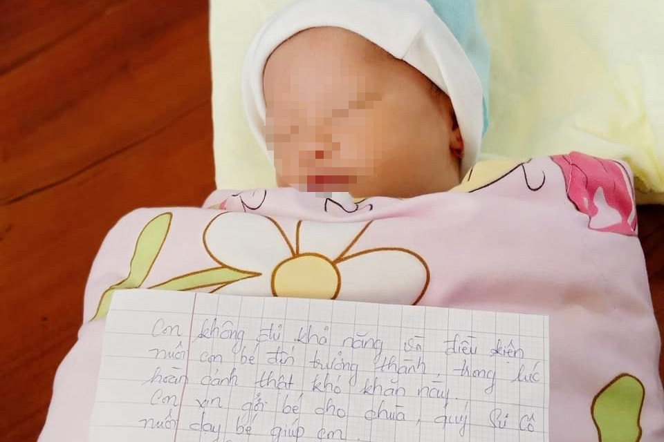 Be gai bi bo roi cung buc thu cua nguoi me o Long An hinh anh