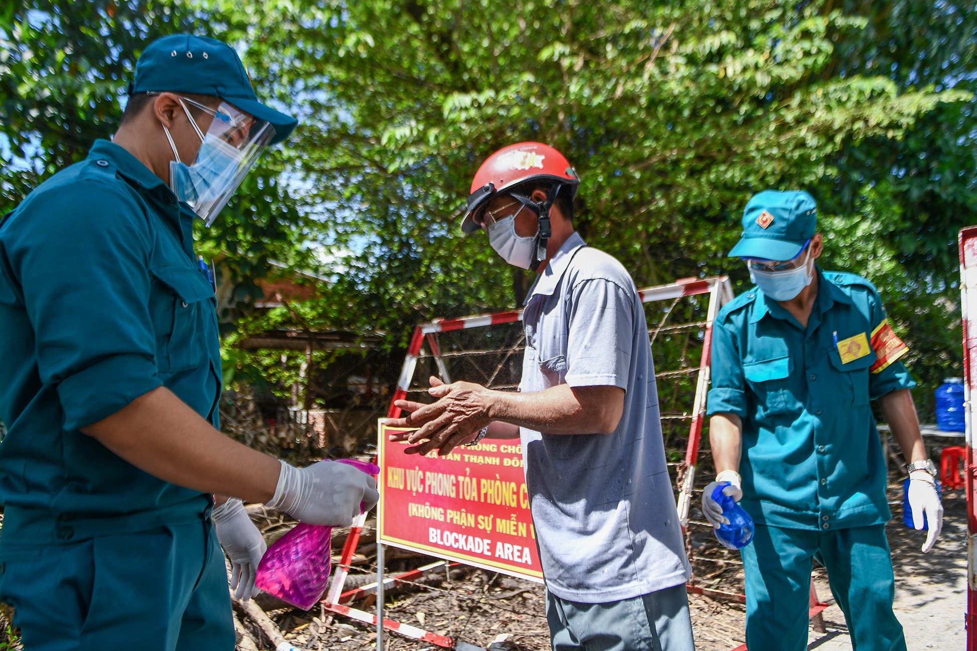 Tat ca F1 cua 2 ca mac Covid-19 o Dong Nai am tinh hinh anh