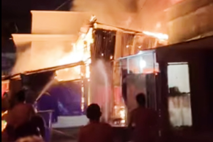 chay nha Dang Van Bi anh 1