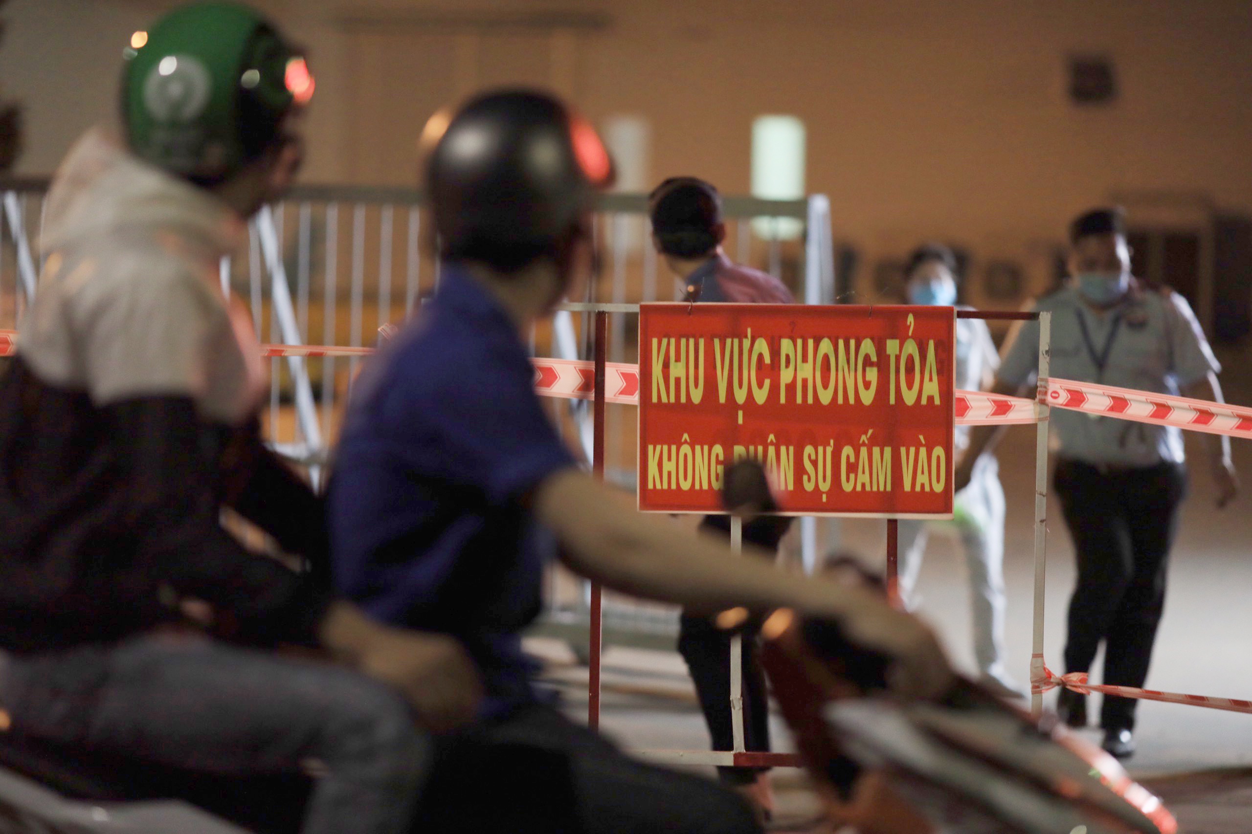 TP Tan An va 4 huyen o Long An gian cach theo Chi thi 16 hinh anh