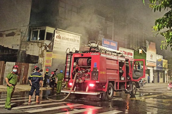 chay nha quan Go Vap anh 1