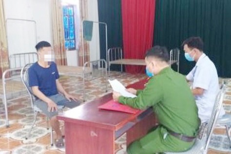Nguoi ban hang online loan tin that thiet ve dich de thu hut khach hinh anh