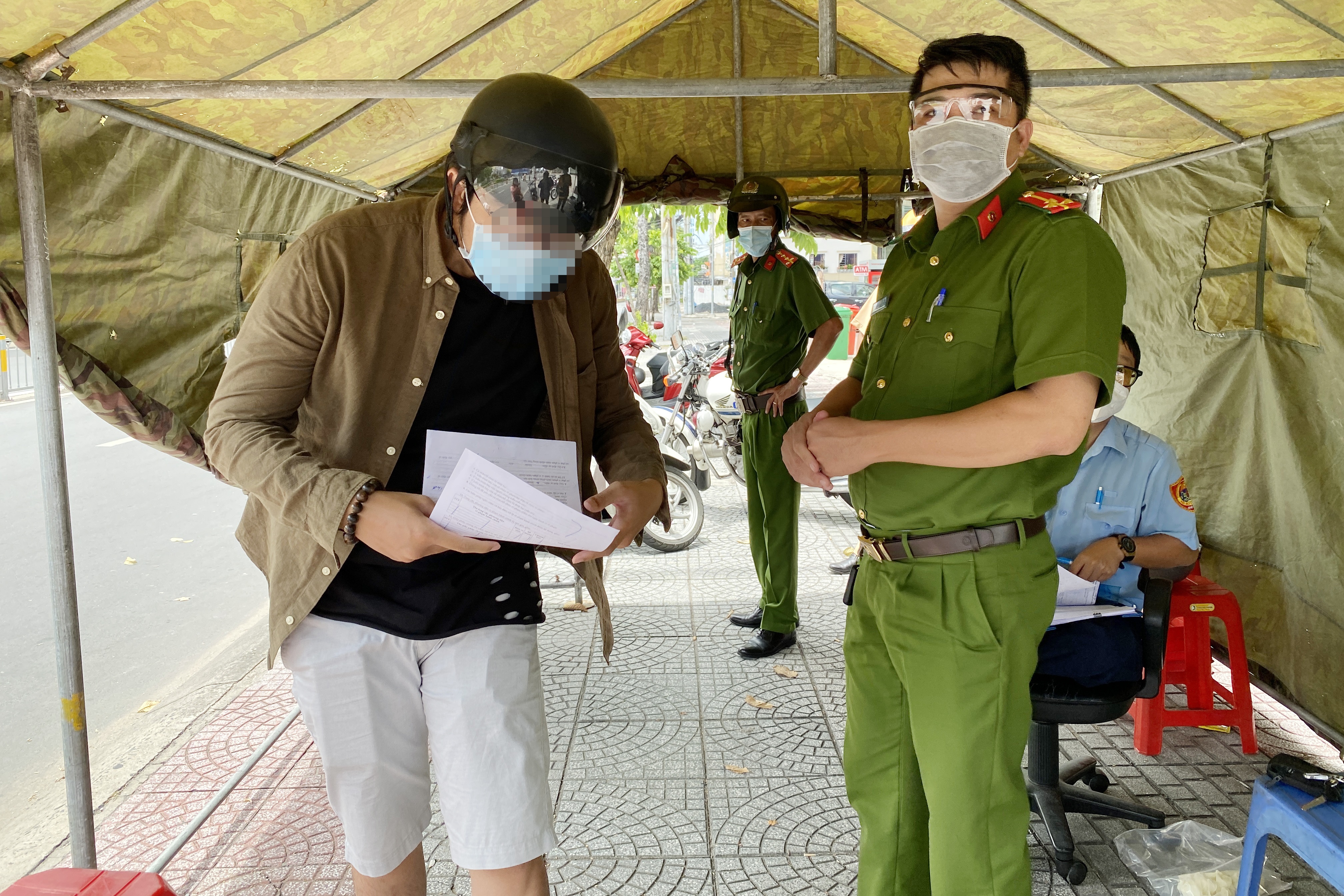 phat ra ngoai khong can thiet anh 1