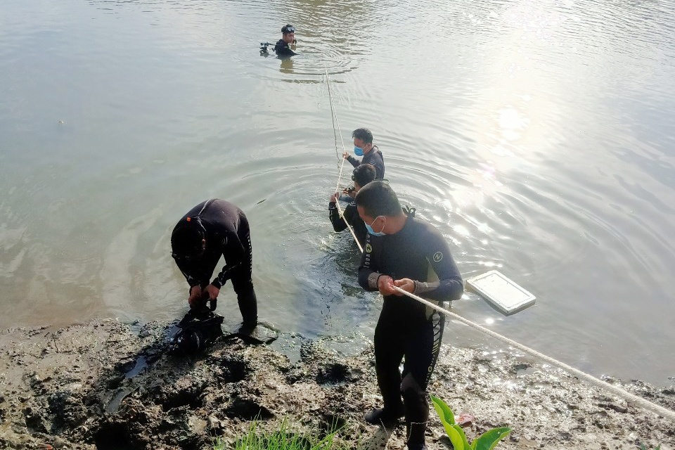 duoi nuoc o quan 7 anh 1