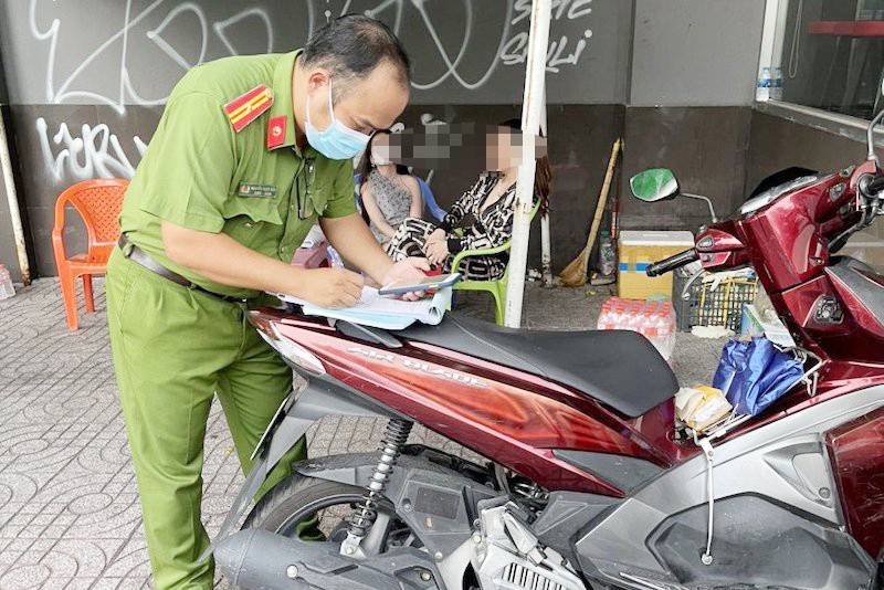 phạt ra ngoài không cần thiết ảnh 1 phat ra ngoai khong can thiet anh 1
