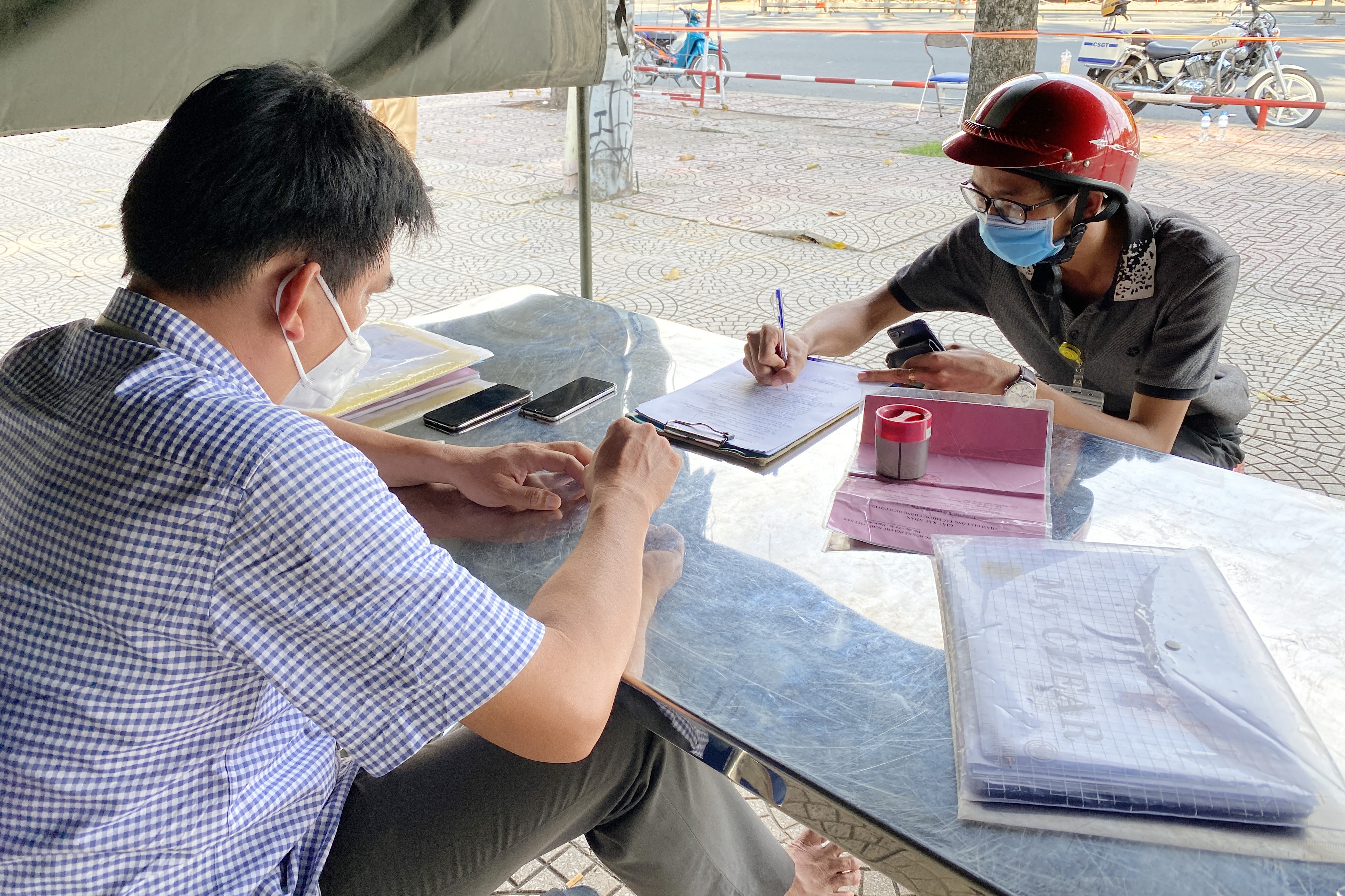 phat ra ngoai khong can thiet anh 1