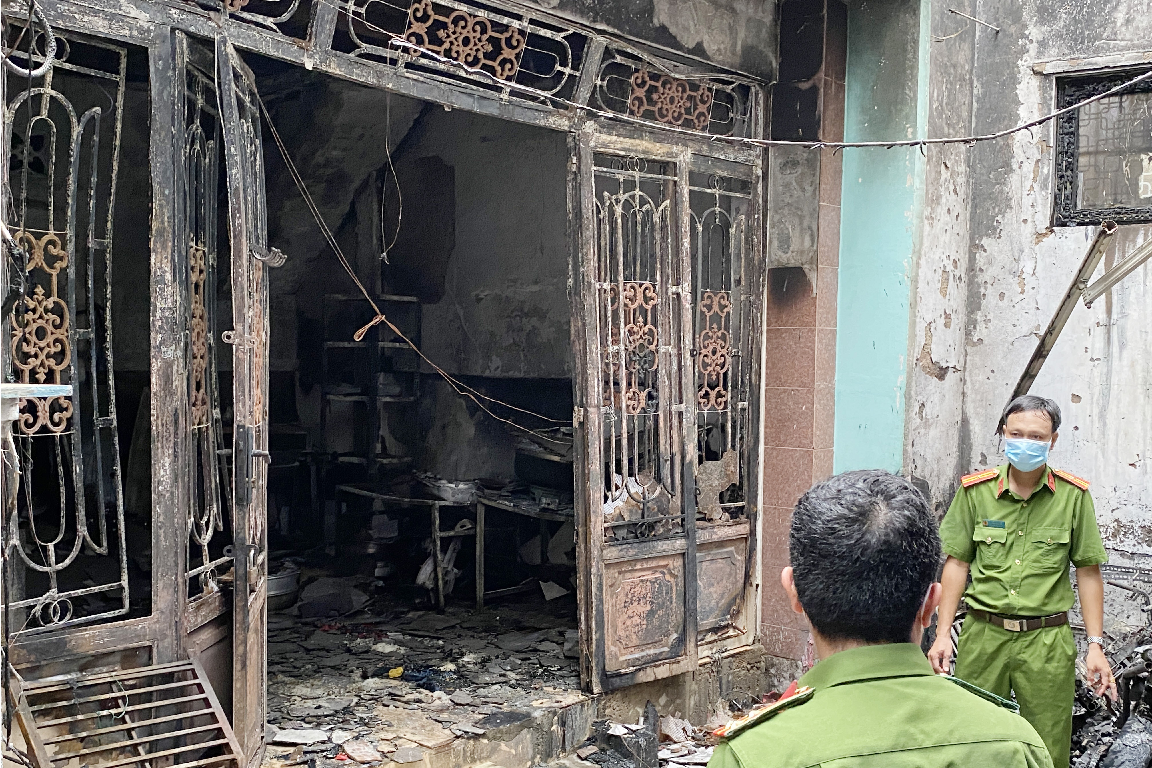 Chay nha o TP.HCM, mot nguoi chet hinh anh