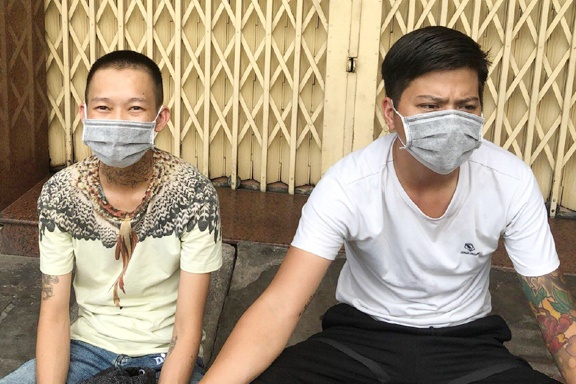 Nam thanh nien duong tinh nCoV van chuyen nua kg ma tuy o TP.HCM hinh anh