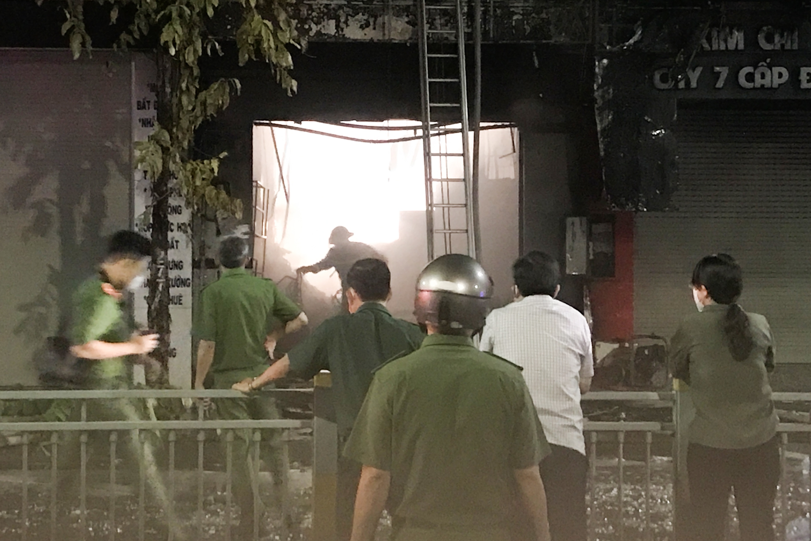 chay nha o quan Tan Phu anh 1