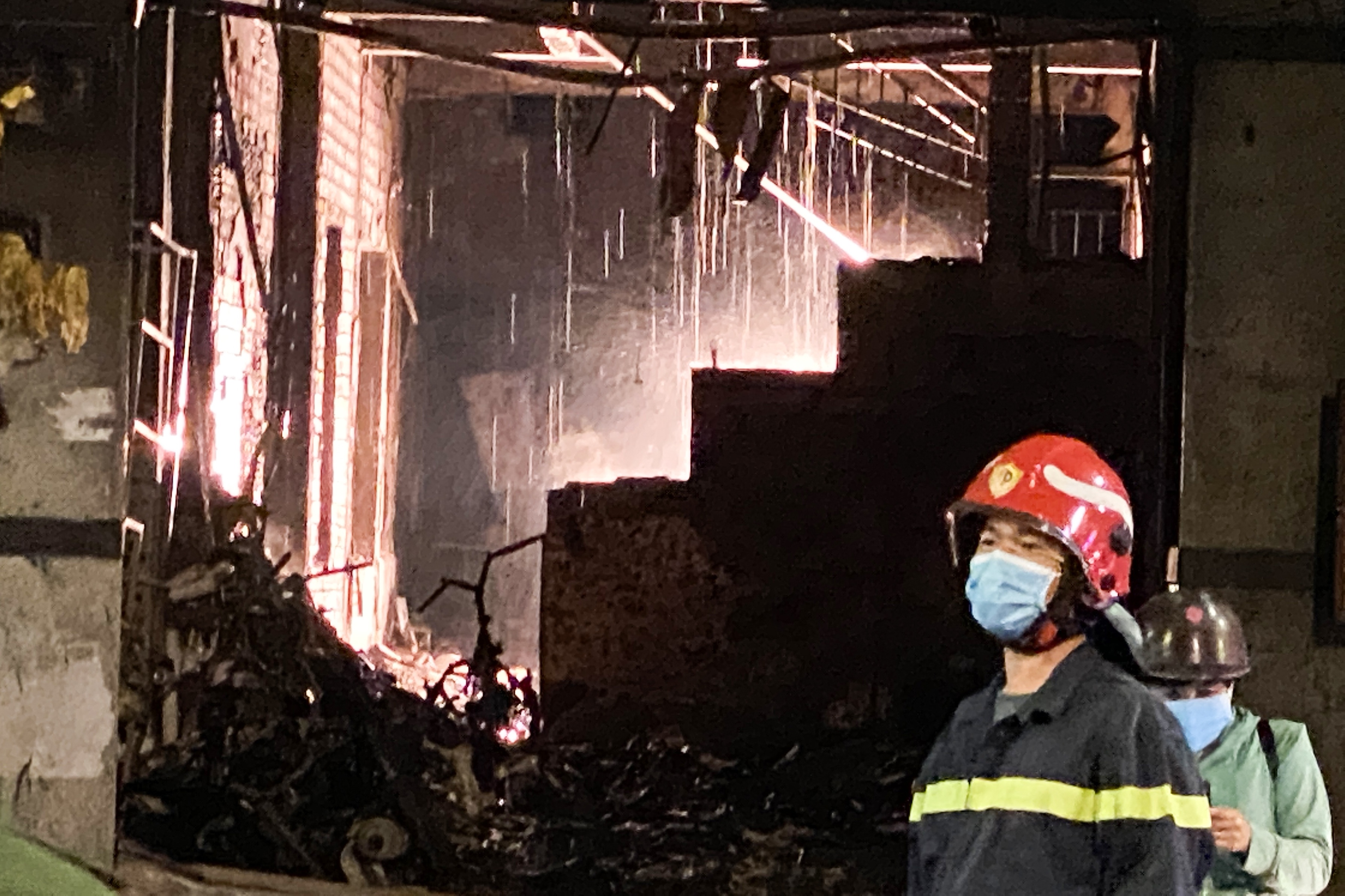 chay nha o quan Tan Phu anh 4